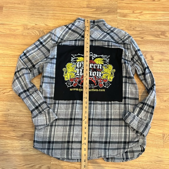 Queen Nation Flannel Shirt upcycled unisex Size Large L - Picture 4 of 7